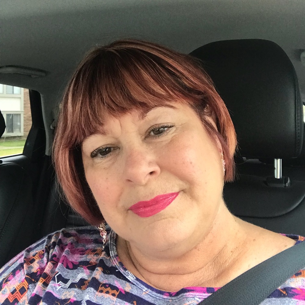 Meet your Posher, Julie